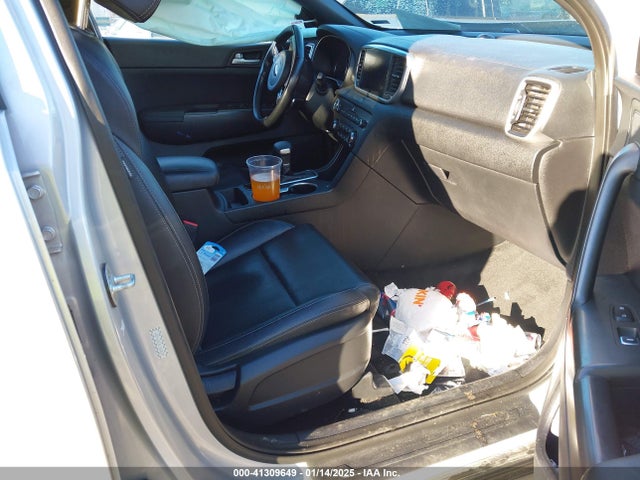 KIA Sportage 2020 KNDP63AC8L7668339 Image 5