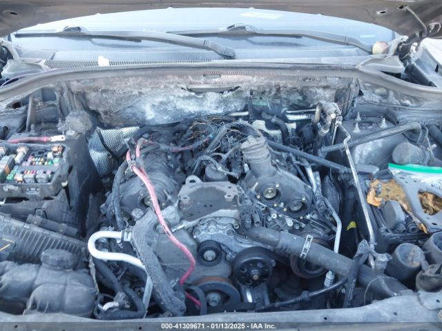1C4RJFAG2HC608387 Jeep Grand Cherokee Laredo 4x4