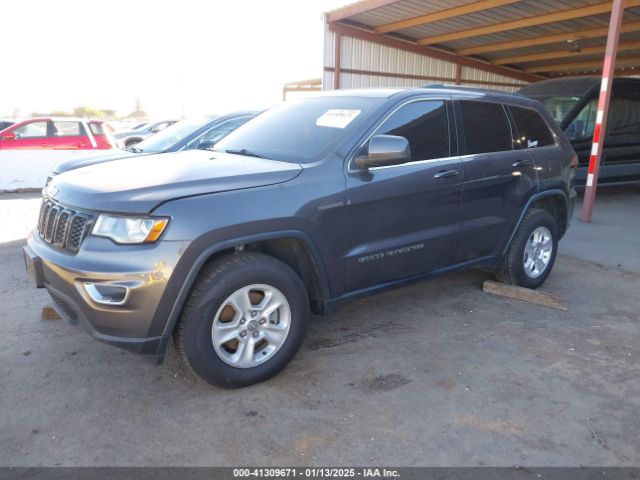 1C4RJFAG2HC608387 Jeep Grand Cherokee Laredo 4x4
