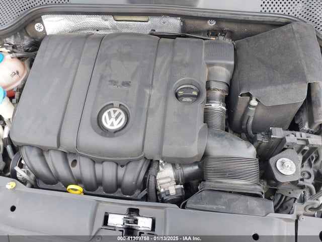 2013 VOLKSWAGEN BEETLE COUPE 3VWJP7AT2DM683224 Photo 9