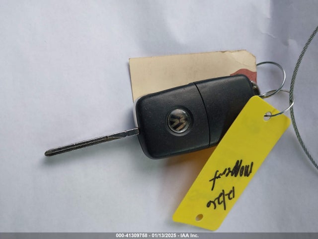 2013 VOLKSWAGEN BEETLE COUPE 3VWJP7AT2DM683224 Photo 10