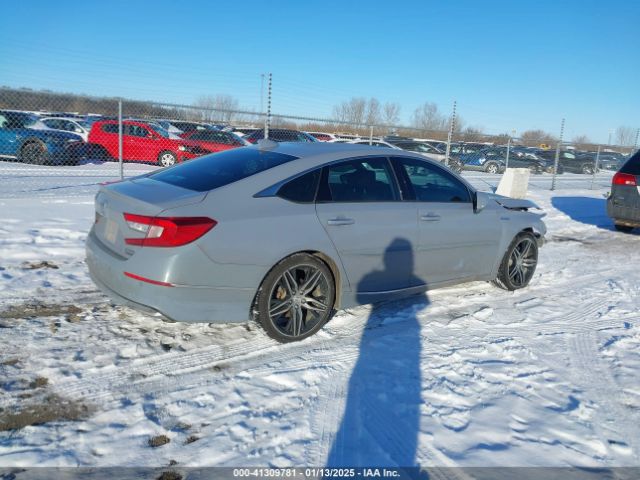 1HGCV3F93NA008991 Honda Accord Hybrid Touring