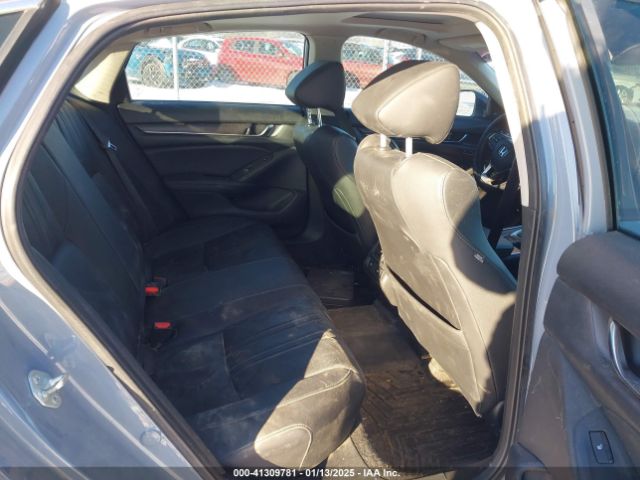 1HGCV3F93NA008991 Honda Accord Hybrid Touring