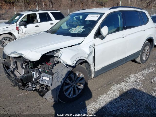 3VV0B7AX9JM015921 Volkswagen Tiguan 2.0t S