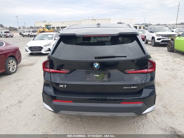 BMW X1 2023 WBX73EF09P5W37687 Image 16