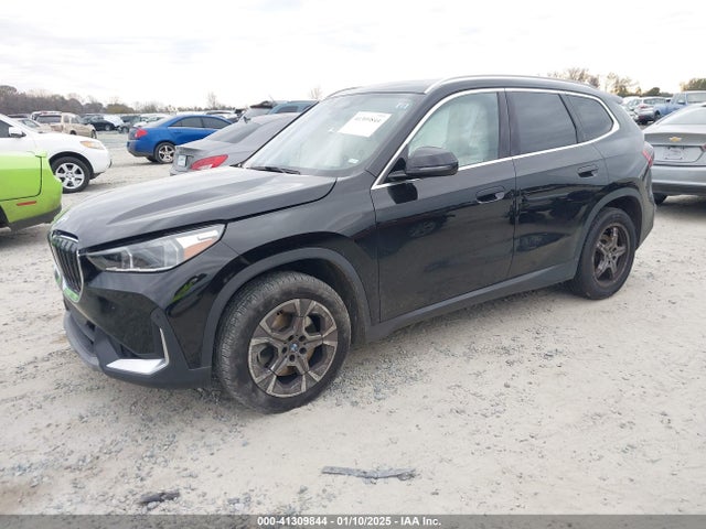 BMW X1 2023 WBX73EF09P5W37687 Image 2