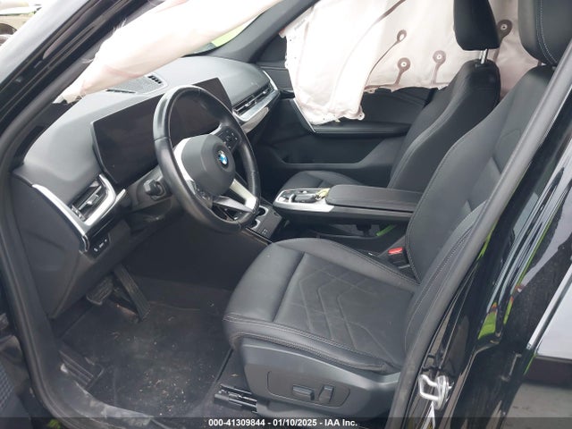 BMW X1 2023 WBX73EF09P5W37687 Image 5