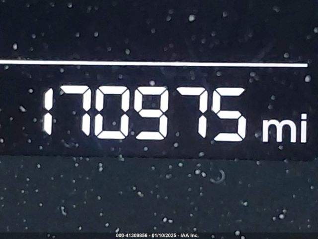 KMHD74LF9HU421381 Hyundai Elantra