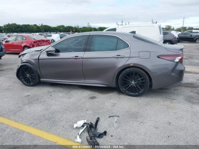 4T1K61AK6NU028443 Toyota Camry