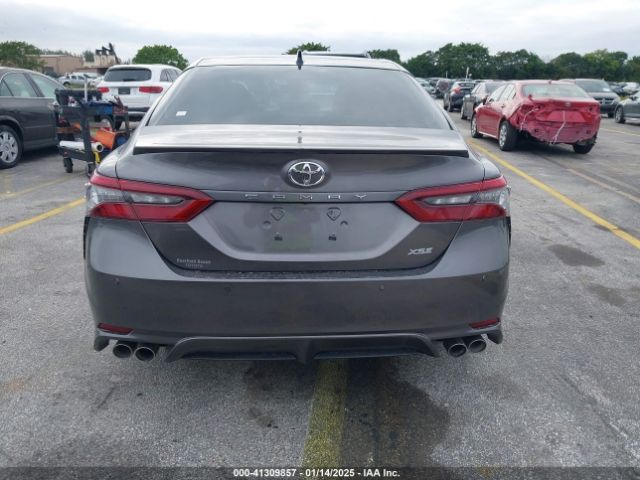 4T1K61AK6NU028443 Toyota Camry