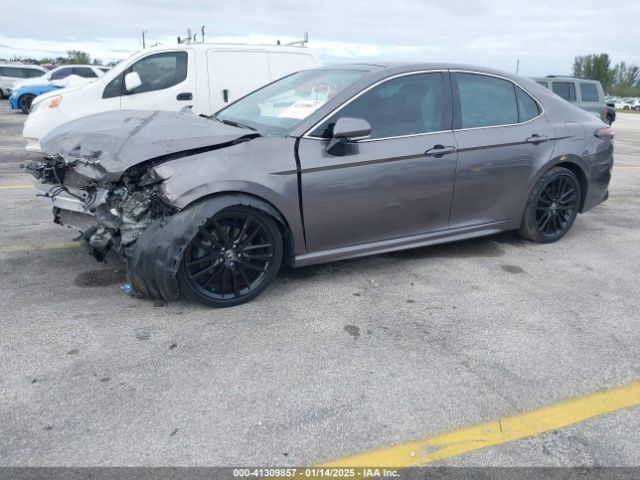 4T1K61AK6NU028443 Toyota Camry