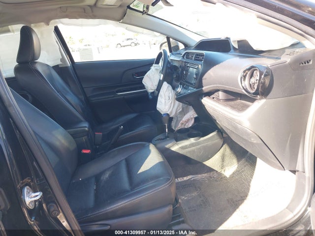 JTDKDTB37H1592170 Toyota PRIUS C