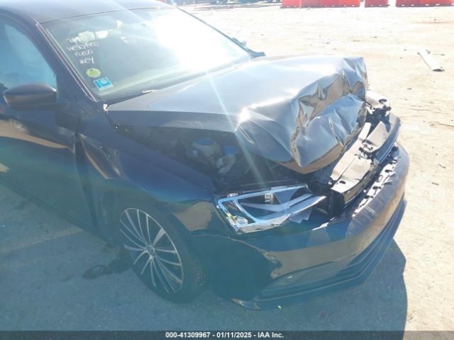 3VWD17AJ9FM415626 Volkswagen JETTA SEDAN