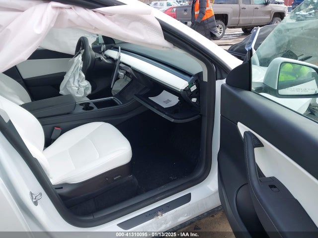 2022 TESLA MODEL Y 7SAYGDEF5NF441878 Photo 4
