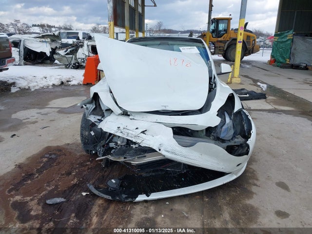 2022 TESLA MODEL Y 7SAYGDEF5NF441878 Photo 5