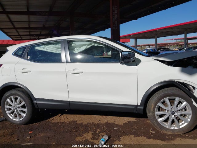 JN1BJ1AV0NW344179 Nissan ROGUE SPORT