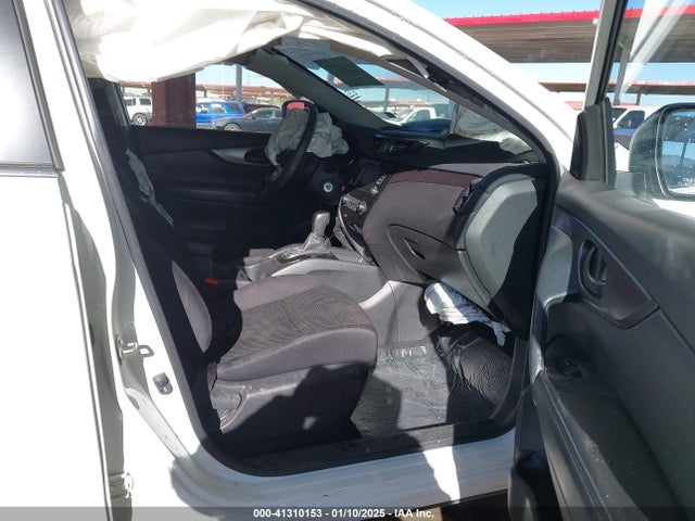 JN1BJ1AV0NW344179 Nissan ROGUE SPORT