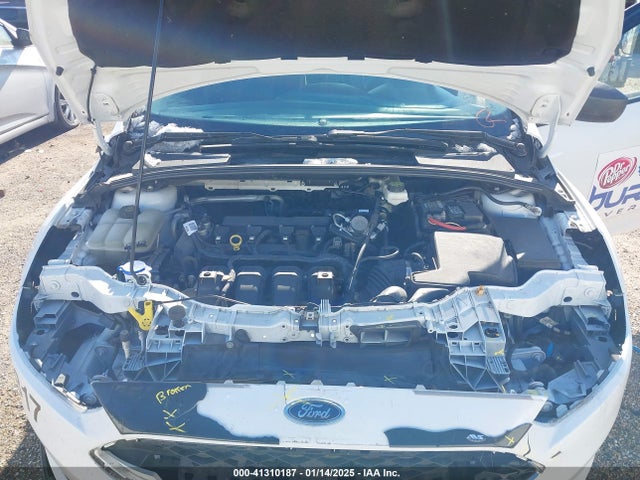 Ford Focus 2018 1FADP3E27JL219617 Image 10