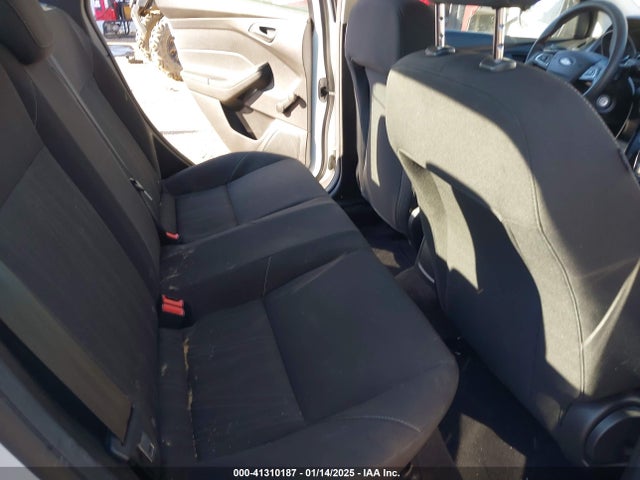 Ford Focus 2018 1FADP3E27JL219617 Image 8