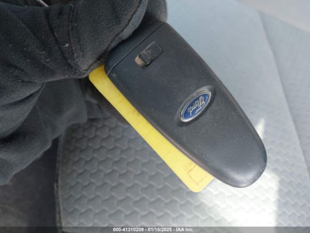 1FMCU9GD7KUC06759 Ford Escape