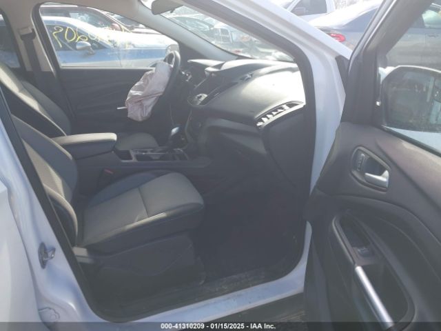 1FMCU9GD7KUC06759 Ford Escape