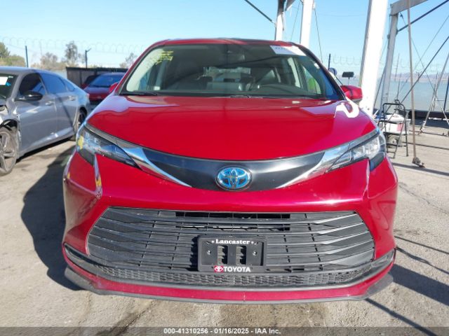 5TDKRKEC4PS139651 Toyota SIENNA LE