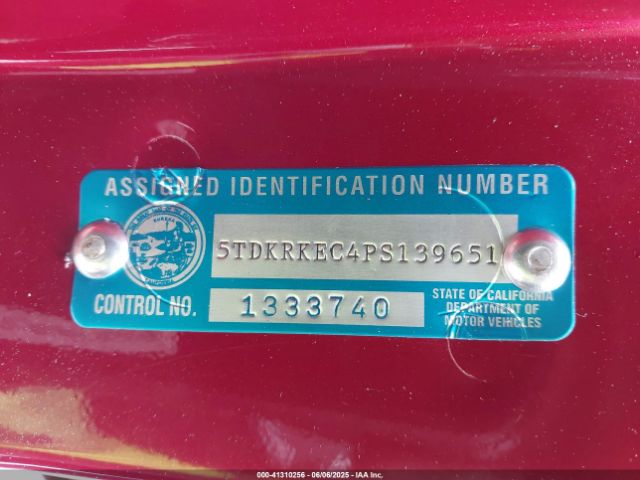 5TDKRKEC4PS139651 Toyota SIENNA LE