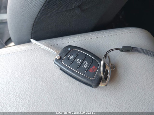 Hyundai SONATA SE 2015 5NPE24AF0FH016219 Image 11