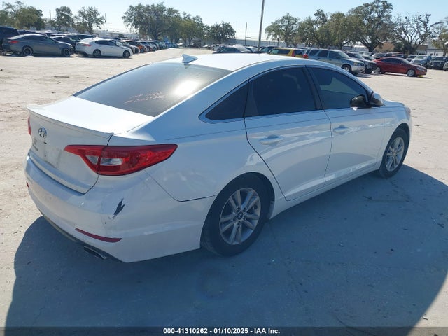 Hyundai SONATA SE 2015 5NPE24AF0FH016219 Image 4