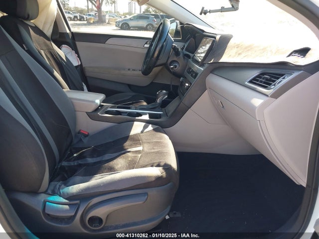 Hyundai SONATA SE 2015 5NPE24AF0FH016219 Image 5