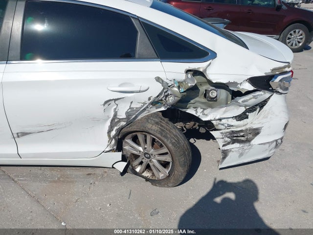 Hyundai SONATA SE 2015 5NPE24AF0FH016219 Image 6