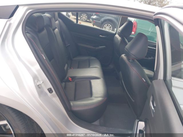 1N4BL4CV3RN335094 Nissan Altima