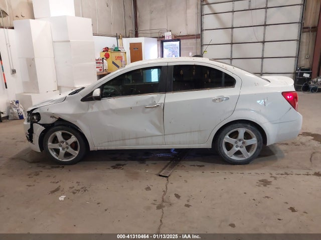 Chevrolet Sonic 2015 1G1JE5SB7F4121961 Image 14
