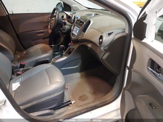 Chevrolet Sonic 2015 1G1JE5SB7F4121961 Image 5