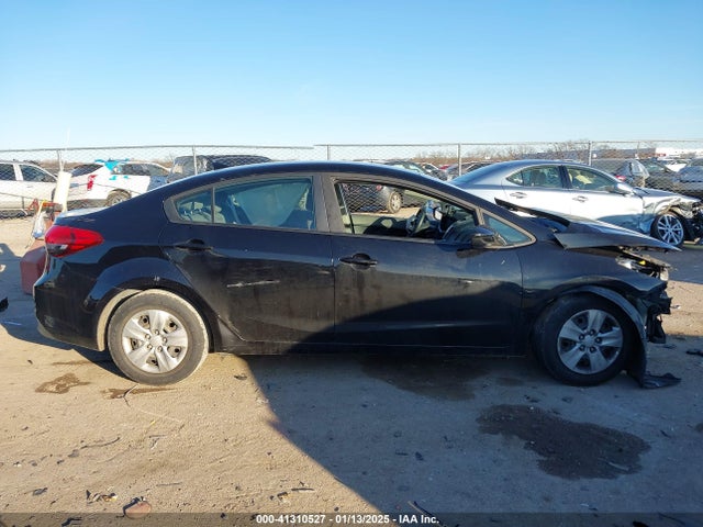 3KPFK4A78JE238629 KIA Forte