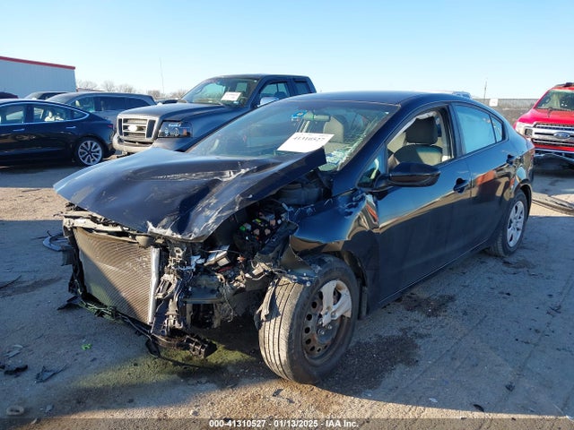3KPFK4A78JE238629 KIA Forte