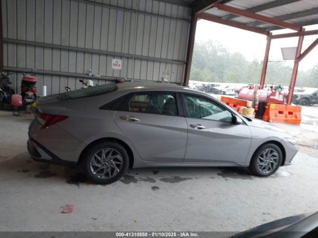KMHLM4DG1RU661439 Hyundai Elantra