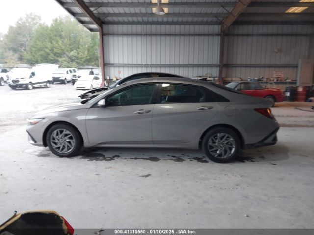 KMHLM4DG1RU661439 Hyundai Elantra