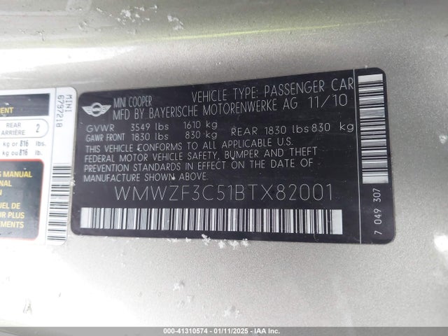 2011 MINI COOPER CLUBMAN WMWZF3C51BTX82001 Photo 8