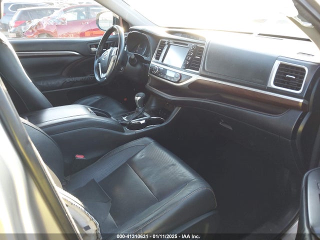 Toyota Highlander 2014 5TDDKRFH8ES061808 Image 5