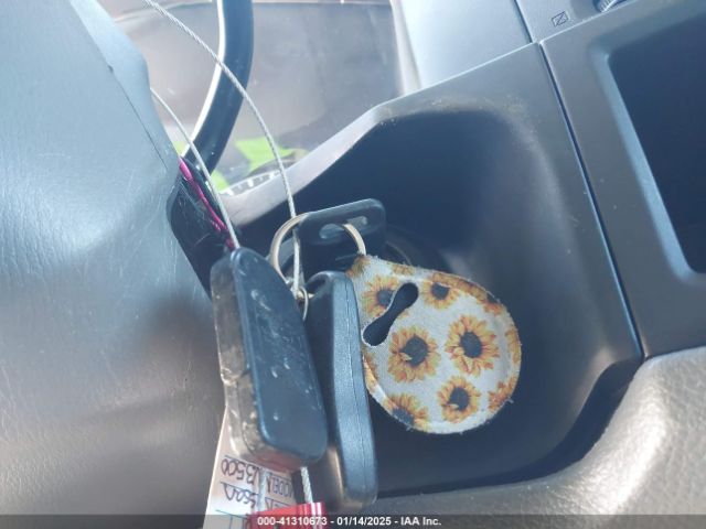 5BZAF0AA4HN850383 Nissan Nv Passenger Nv3500 Hd Sl V8