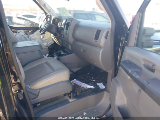 5BZAF0AA4HN850383 Nissan Nv Passenger Nv3500 Hd Sl V8