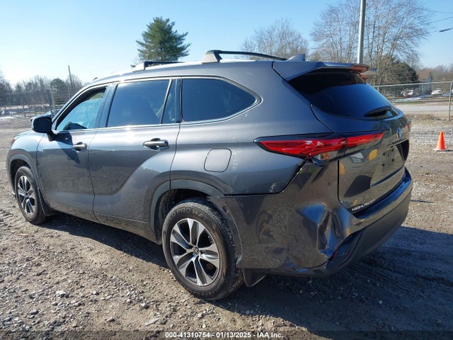 5TDGZRBH2NS596664 Toyota Highlander