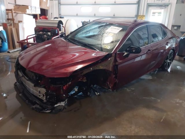 4T1B11HK5JU618180 Toyota CAMRY SE