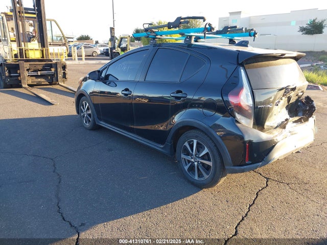 JTDKDTB37J1605828 Toyota PRIUS C