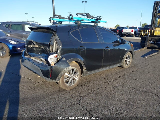 JTDKDTB37J1605828 Toyota PRIUS C