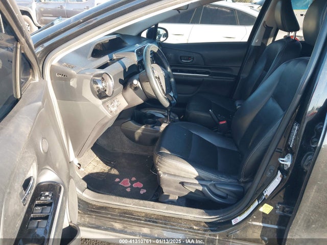 JTDKDTB37J1605828 Toyota PRIUS C