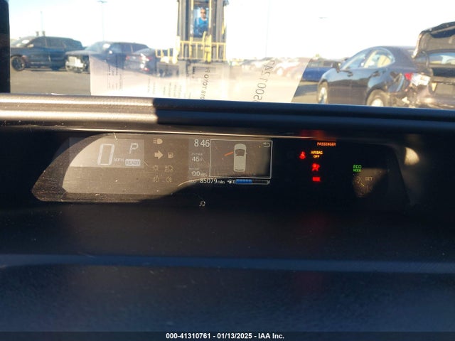 JTDKDTB37J1605828 Toyota PRIUS C