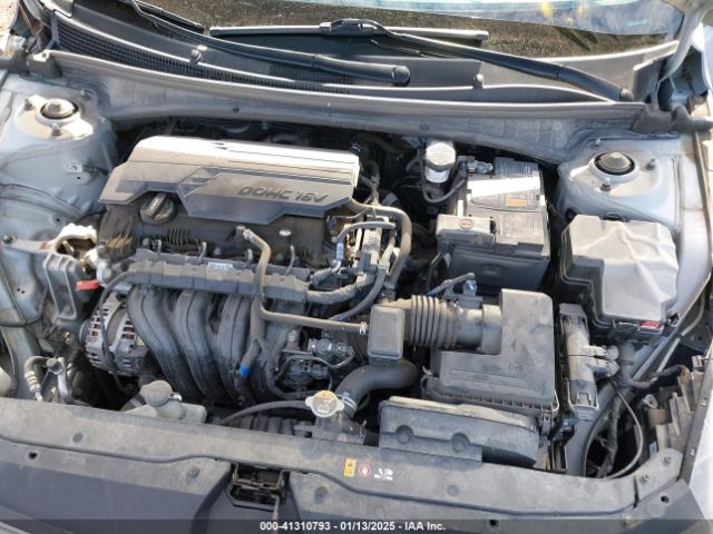5NPLM4AG8PH103927 Hyundai Elantra