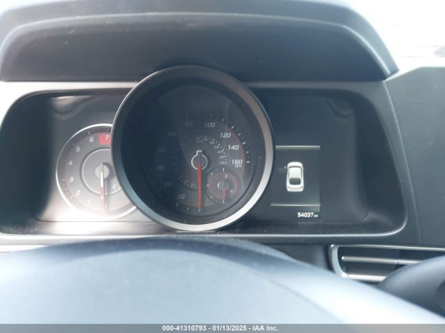 5NPLM4AG8PH103927 Hyundai Elantra